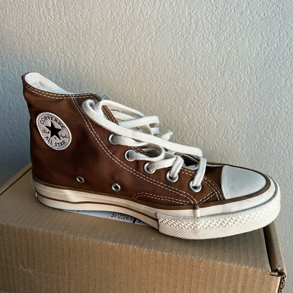 Brown Converse Chuck 70